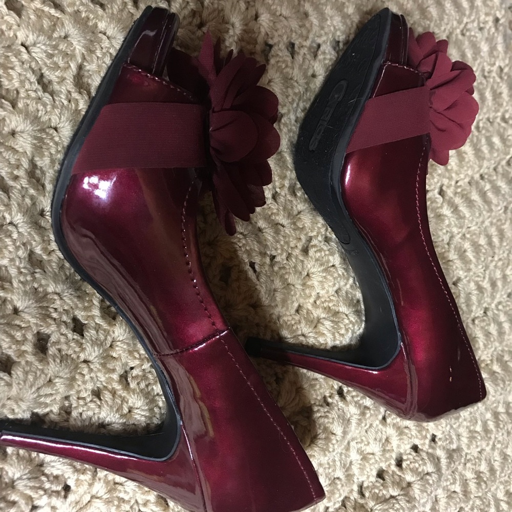 Carlos Santana heels